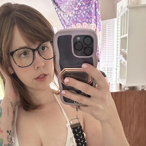 mfc AutumnSun webcam profile pic via sexcam3d.net