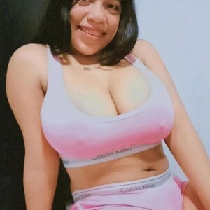 onaircams.com Ruby1907 livesex profile in cute cams