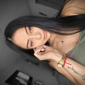 mfc Luna_sway webcam profile pic via newporncams.com