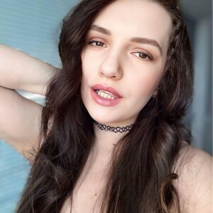 mfc Cake_kiskis webcam profile pic via newporncams.com
