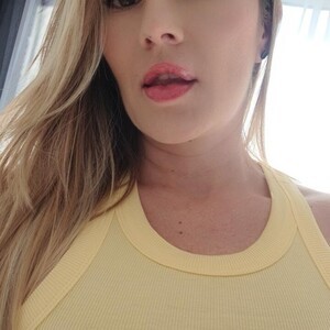 mfc L1ssa_be11a webcam profile pic via watchgirlcam.com
