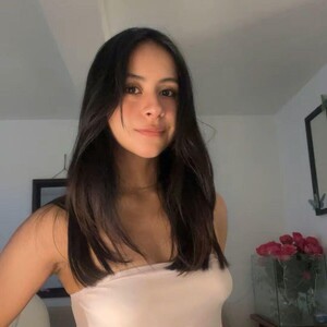 mfc Apretty webcam profile pic via sexcam-girls.com