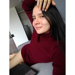 mfc Feetviolet webcam profile pic via iluvcams.com