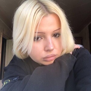 mfc Wave_of_Lovee webcam profile pic via sexcam-girls.com
