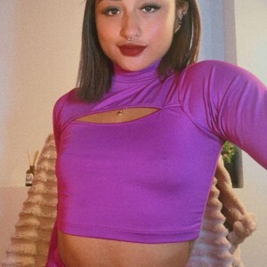 mfc Katharina_ webcam profile pic via iluvcams.com