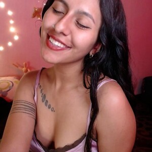 mfc Kateykings webcam profile pic via glamcambabes.com
