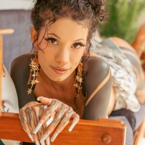 mfc Menasaurio webcam profile pic via newporncams.com