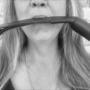 mfc MadameSilva webcam profile pic via cam-performer.com