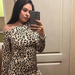 mfc Adelina_ webcam profile pic via iluvcams.com