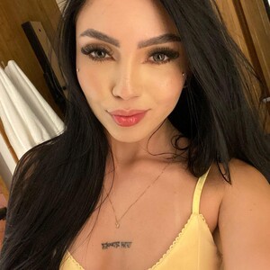 mfc SabrinaDoft_ webcam profile pic via watchgirlcam.com