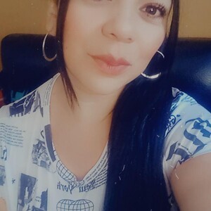 mfc Angie_smith webcam profile pic via amateursex-livecam.com