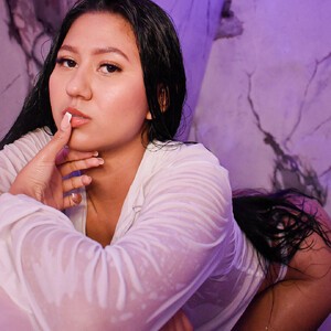 mfc Iris_Thompson webcam profile pic via sexchat-joy.com