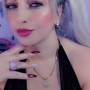 mfc Celenediaz webcam profile pic via sexcam-girls.com