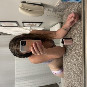 mfc ev3ve webcam profile pic via watchgirlcam.com