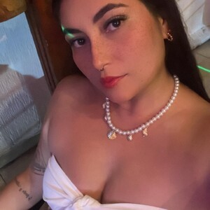 mfc Samantha_12 webcam profile pic via cheapadultsexcams.com