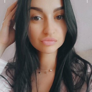 mfc DreamOnFire webcam profile pic via newporncams.com