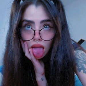 mfc Emma_Erotic webcam profile pic via mega-camsex.net