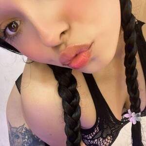 mfc Emma_winslow webcam profile pic via xxx-topcamgirls.com