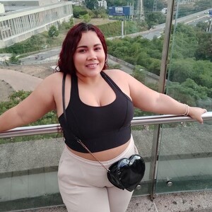 mfc Camila_cams webcam profile pic via sexlivecamsites.com