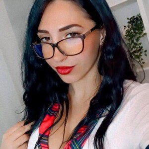 mfc SharaShow webcam profile pic via glamcambabes.com