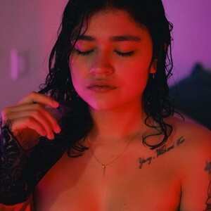 mfc Isabelprietoo webcam profile pic via amateursex-livecam.com