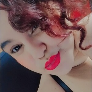 mfc MiaCurvylove webcam profile pic via sleekcams.com