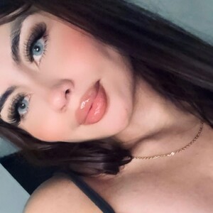 mfc Stormi_th webcam profile pic via livestrip-joy.com