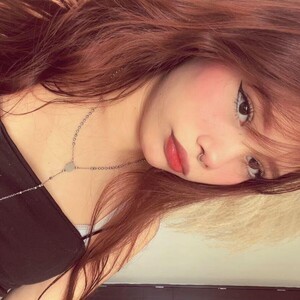 mfc Marycollinss webcam profile pic via cam-performer.com