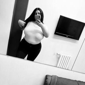 mfc MargoMaris webcam profile pic via cam-performer.com