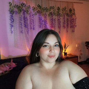mfc Nicolcolucci webcam profile pic via cheapadultsexcams.com