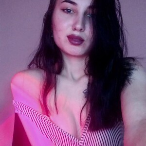 mfc MiaMayerr webcam profile pic via webcam-sexe.net