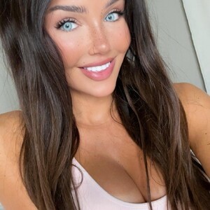 mfc SkyBella webcam profile pic via sexchat-joy.com