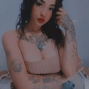 mfc Mavictoria webcam profile pic via cheapadultsexcams.com