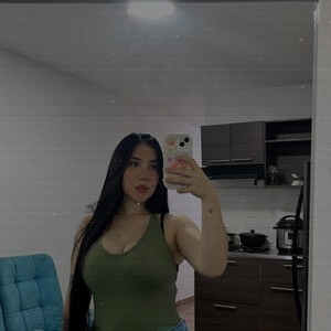 mfc Jenmartinez webcam profile pic via newporncams.com