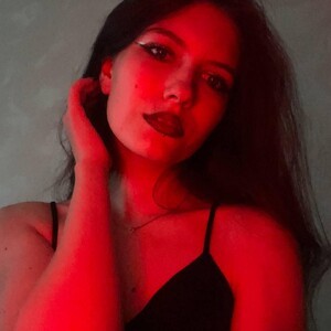 mfc Viki42 webcam profile pic via mega-camsex.com