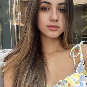 mfc AlmaRoss webcam profile pic via 247camsex.com