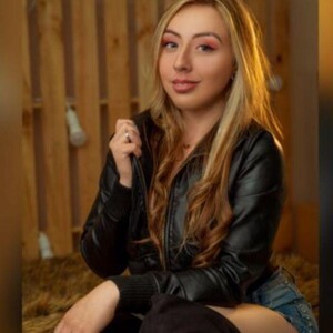 mfc May_keer444 webcam profile pic via iluvcams.com