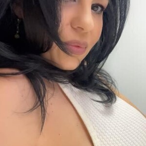 mfc LadyNadine69 webcam profile pic via amateursex-livecam.com