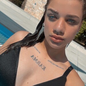 mfc lizbethbierss webcam profile pic via newporncams.com