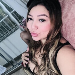 mfc Aylincutee_ webcam profile pic via sexcam3d.net
