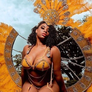 mfc Tyra_Lewis webcam profile pic via badgirlwebcam.com