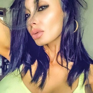 mfc Krasye webcam profile pic via xxx-topcamgirls.com