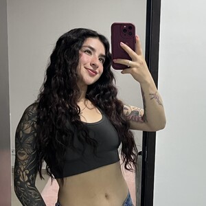 mfc Kylieee webcam profile pic via xxx-topcamgirls.com
