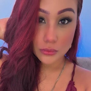 mfc Sarawilson_ webcam profile pic via bestlivesexchat.com