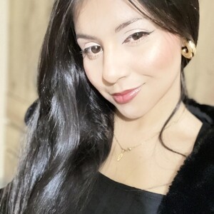 mfc JeynsCharm webcam profile pic via livestrip-joy.com