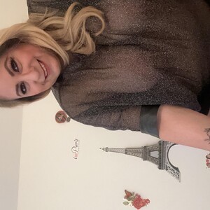 mfc Xx_Elena webcam profile pic via sexlivecamsites.com