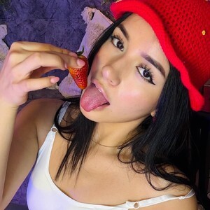 mfc Aiko_cum webcam profile pic via sexcam-girls.com
