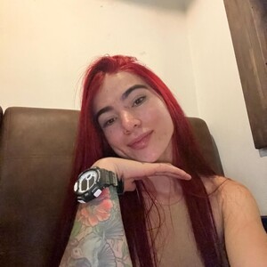 mfc MartinaBlazee webcam profile pic via myliveeroticcams.com