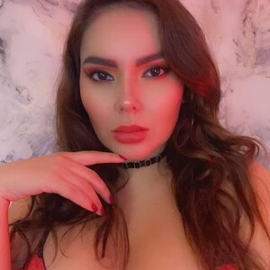 sexcityguide.com Sofi_Caruso livesex profile in blonde cams