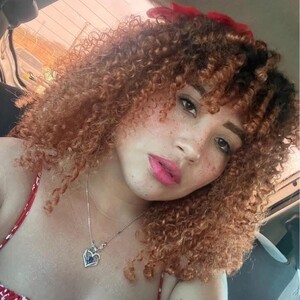 pornos.live Gold_curls livesex profile in domi-lovense cams
